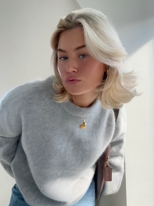 Mirla | Mysig Mjuk Mohairstickad Tröja-Eva Jonsson