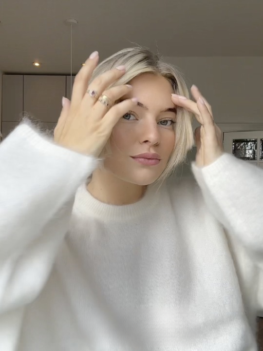Mirla | Mysig Mjuk Mohairstickad Tröja-Eva Jonsson