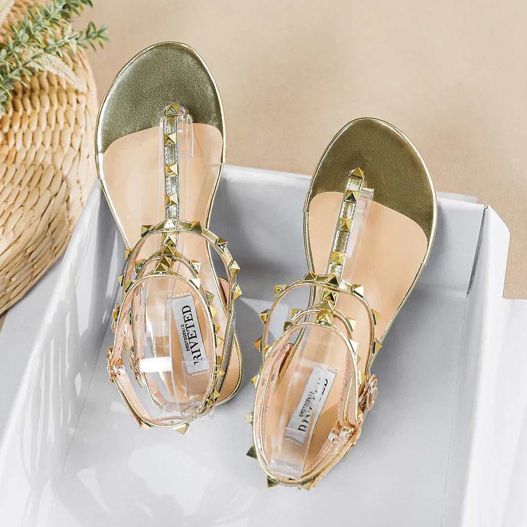 Mirla | Ny sommar utomhus dam platta sandaler brittisk stil dam avslappnad romersk platt stiligt nitar design arbete och fest-Eva Jonsson