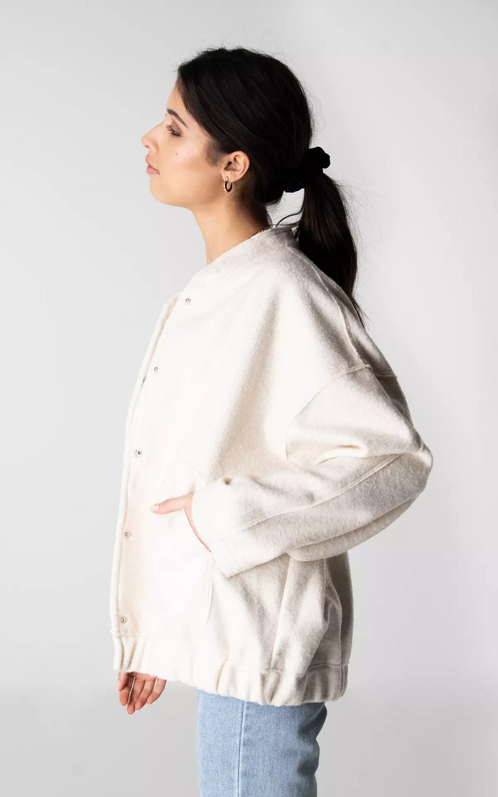 Mirla | Oversized Bomberjacka för Damer-Eva Jonsson