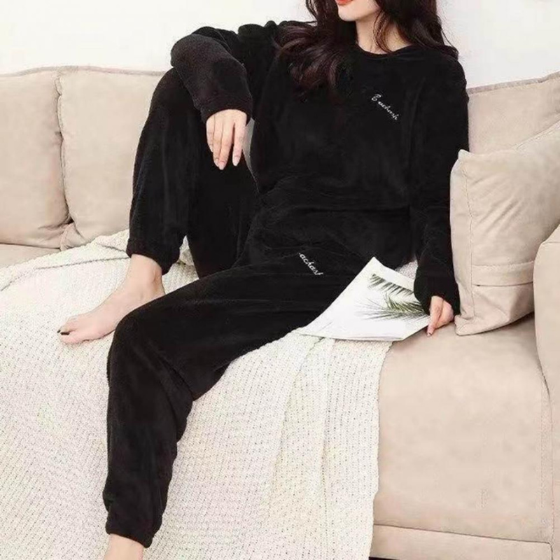 Mirla | Pyjamaset Varm Plush Nattkläder för Damer-Eva Jonsson