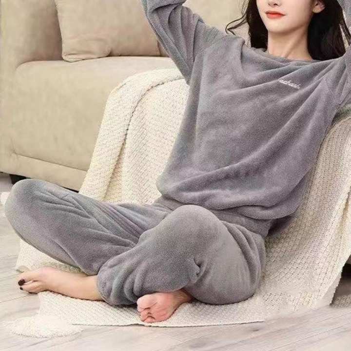 Mirla | Pyjamaset Varm Plush Nattkläder för Damer-Eva Jonsson