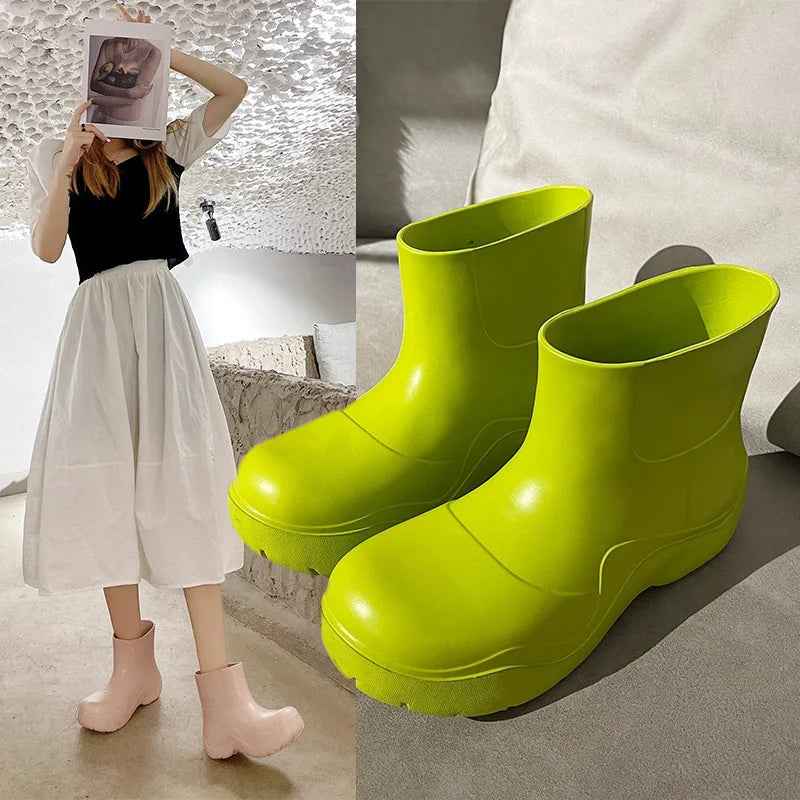 Mirla | Regnhalboots - Rutschsäker Design för Kvinnors Komfort-Eva Jonsson