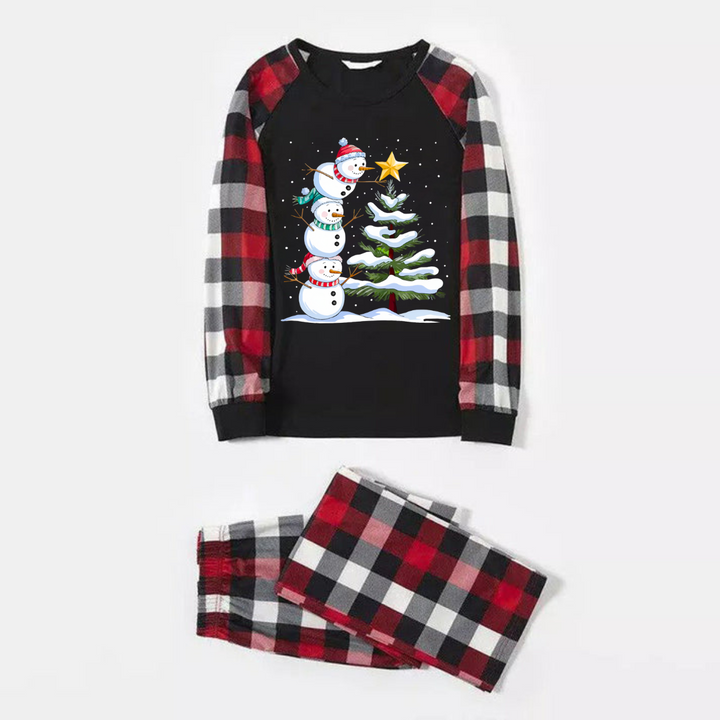 Mirla | Röd och Grå Rutig Julpyjamas-Set med Snögubbe- och Julgrantryck-Eva Jonsson