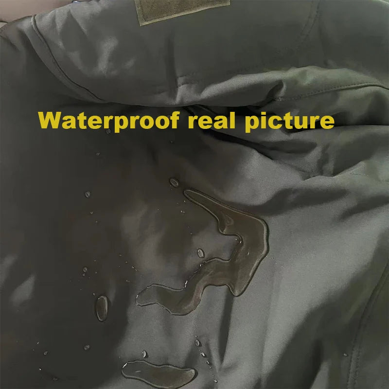 Mirla | Softshell Hoodie - Vattentät jacka för män-Eva Jonsson