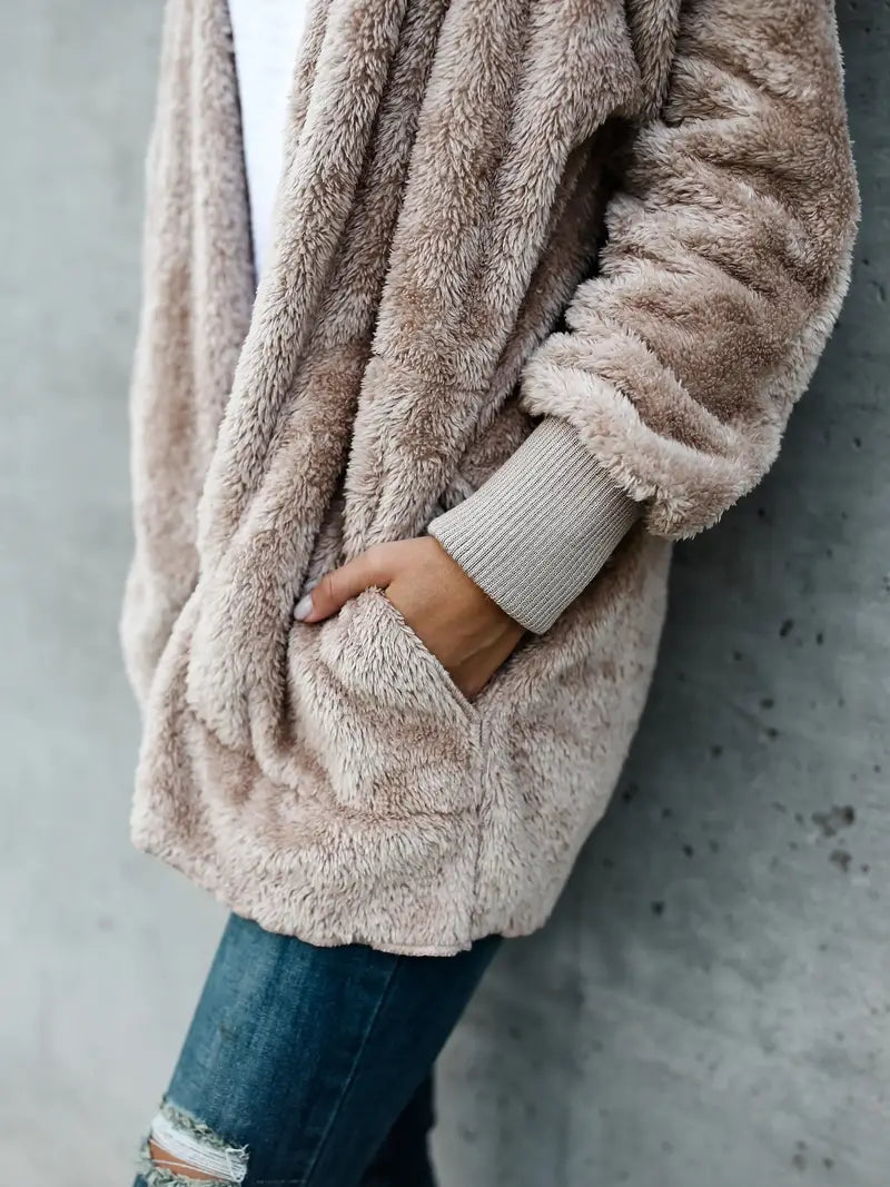 Mirla | Stickad, Luddig Hoodie-Eva Jonsson