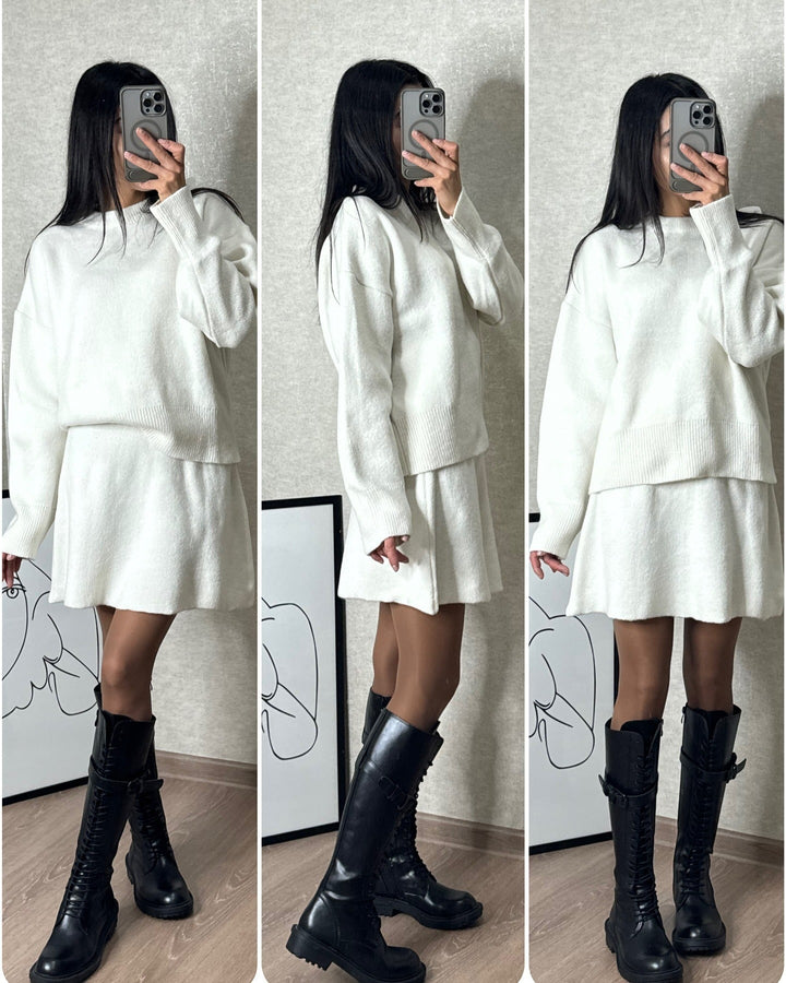 Mirla | Stickset med Tröja och Mini Kjol - Moderiktig Höst Vinter Look, Avslappnad & Elegant-Eva Jonsson