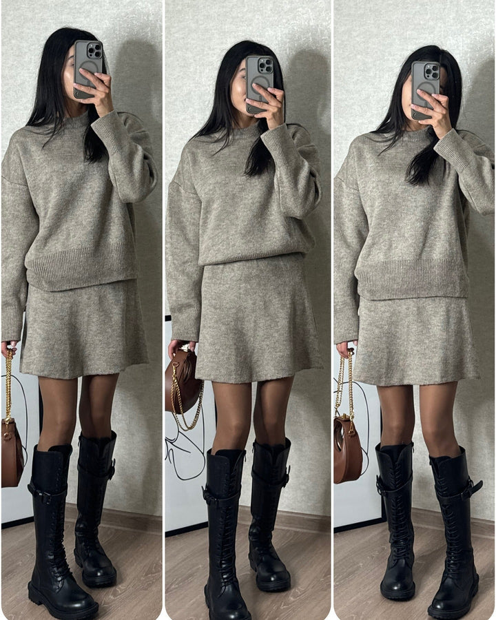 Mirla | Stickset med Tröja och Mini Kjol - Moderiktig Höst Vinter Look, Avslappnad & Elegant-Eva Jonsson