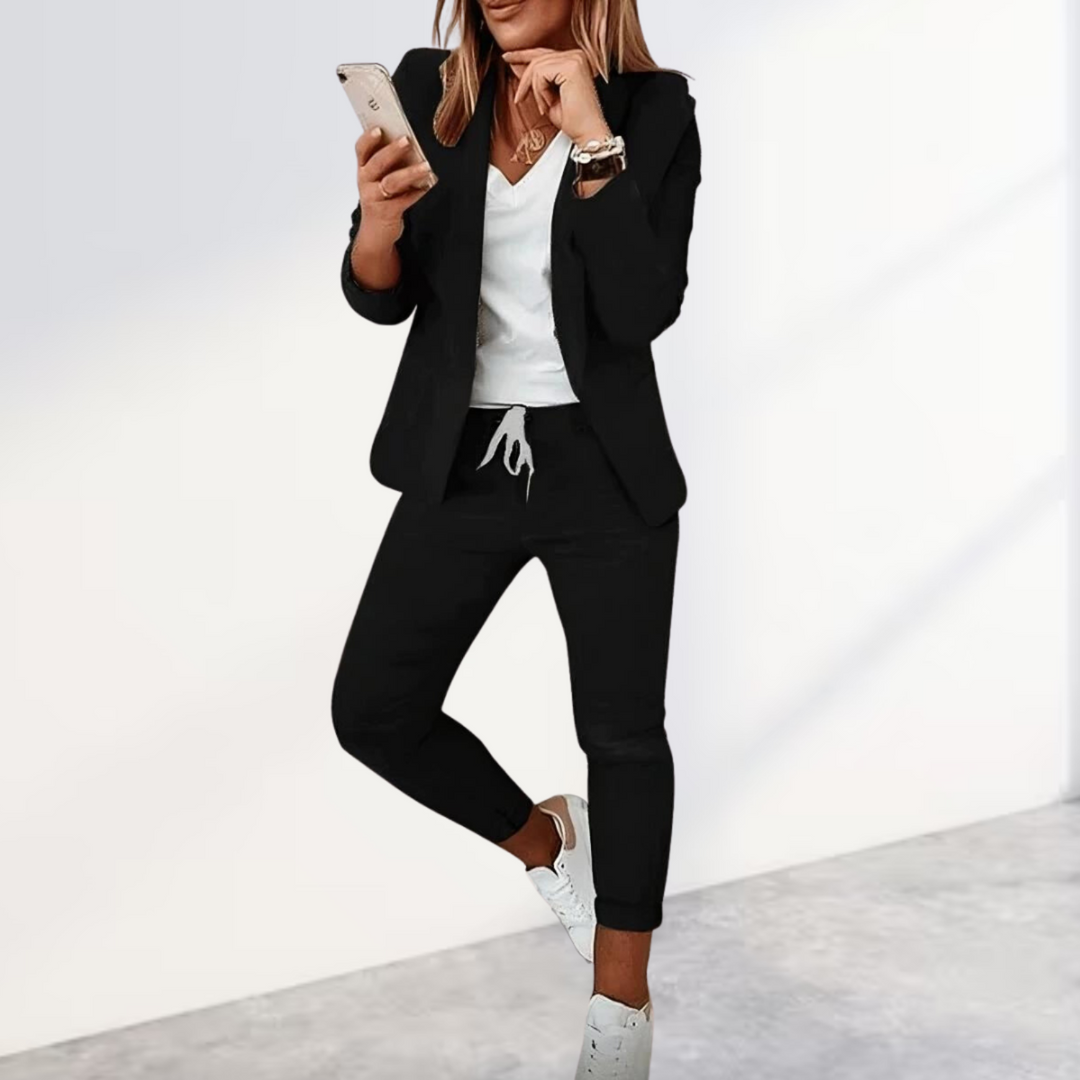 Mirla | Stilig blazer- & byxset-Eva Jonsson