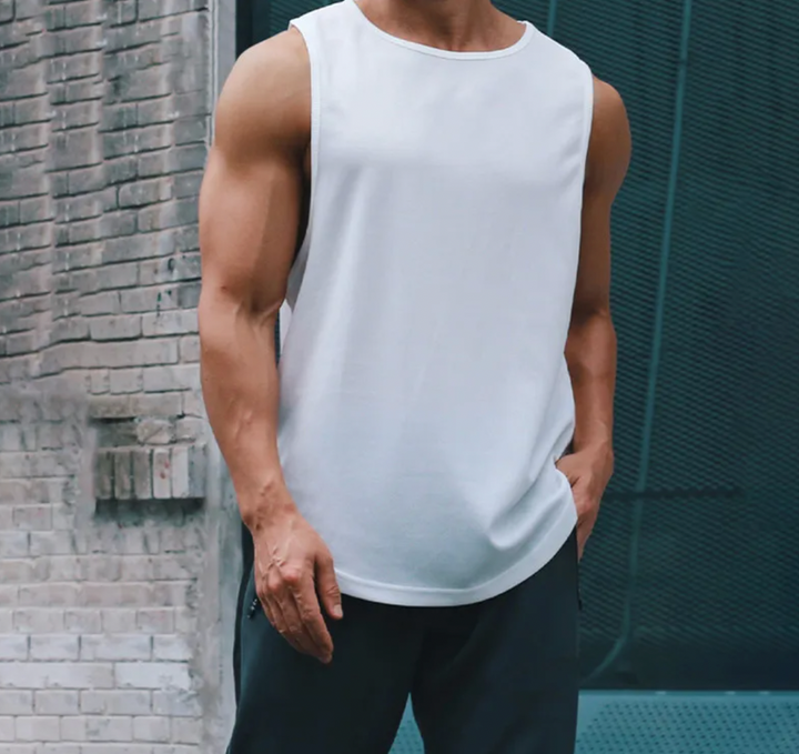 Mirla | Stiligt Fitness Tanktop-Eva Jonsson