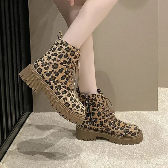 Mirla | Stövlar med leopardmönster-Eva Jonsson