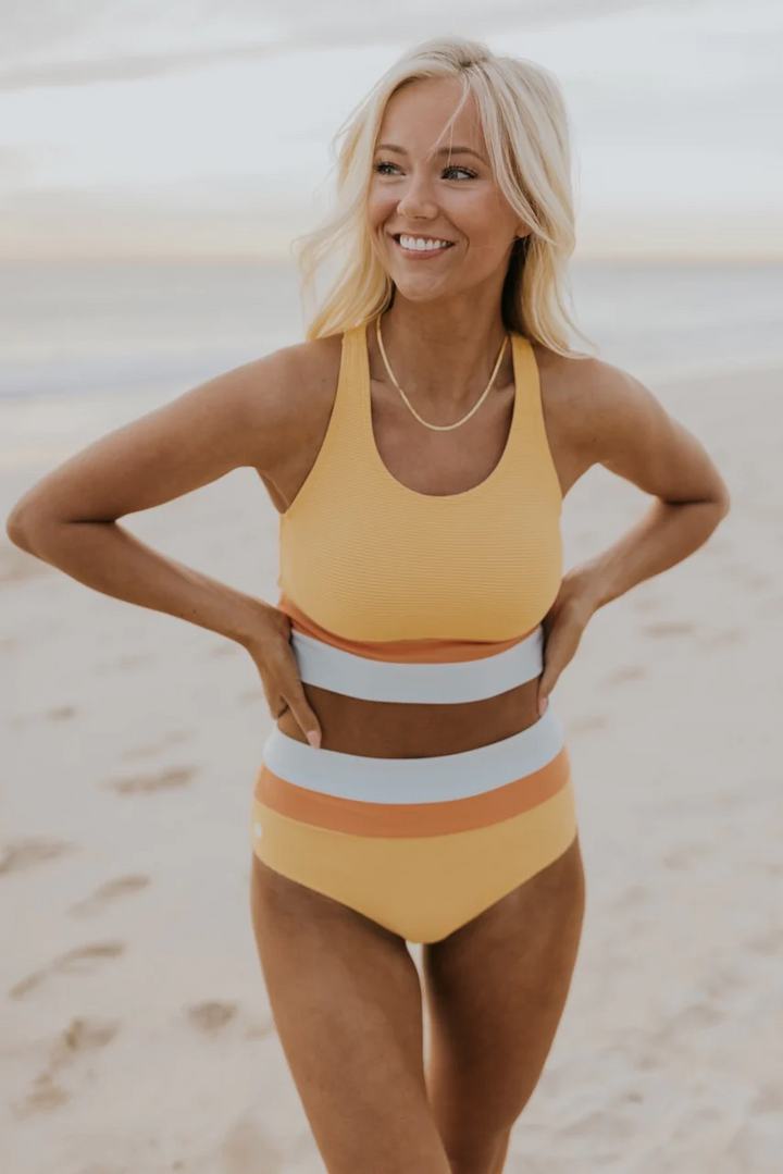 Mirla | Svart Colorblock Cut Back Bikini-set-Eva Jonsson