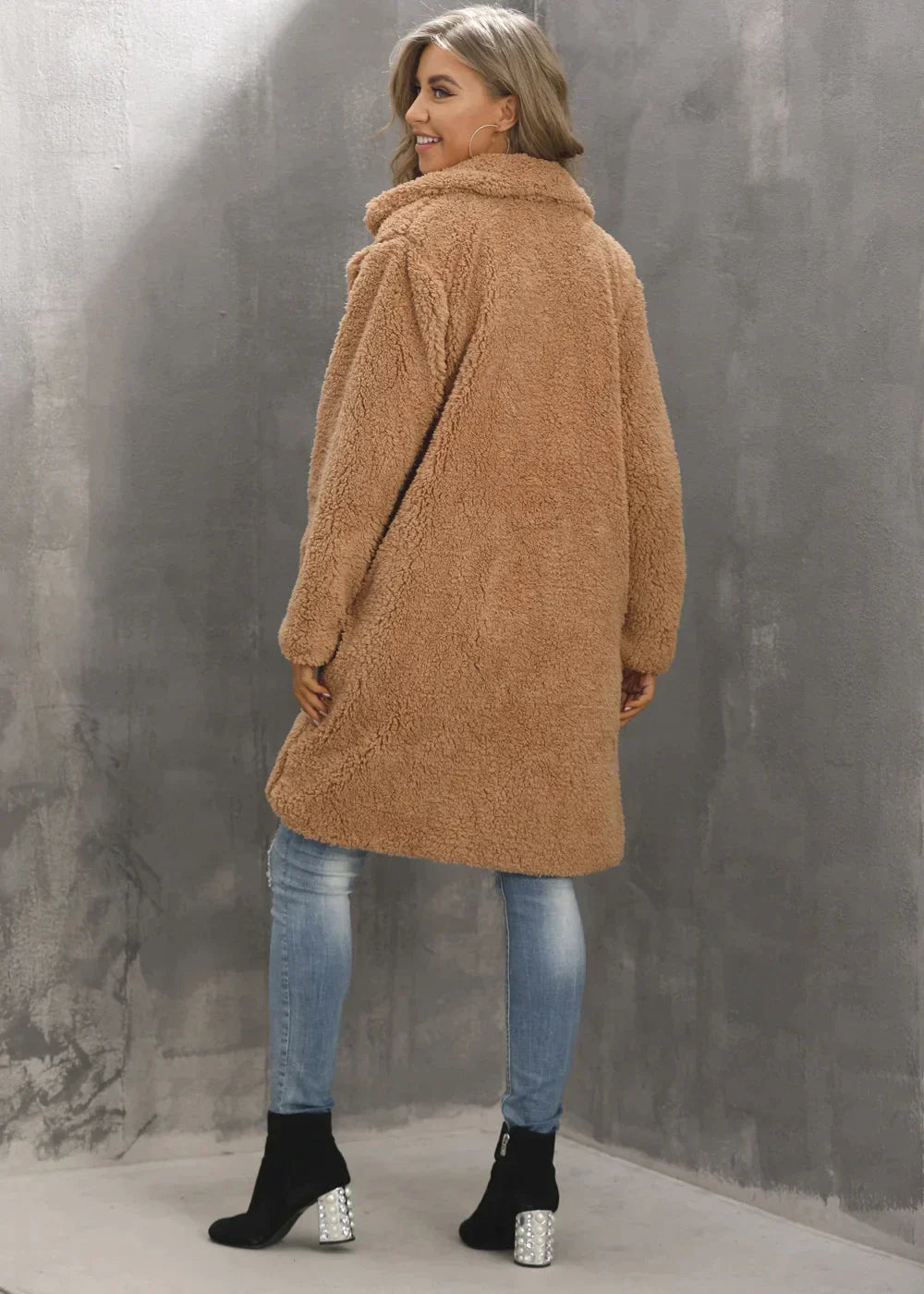 Mirla | Teddy Kappa Mjuk och Varm Oversized Skärning Öppen Framsida Långa Ärmar-Eva Jonsson