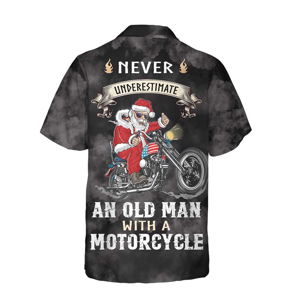 Mirla | Underskatta Aldrig En Gammal Man med En Motorcykel Jul Hawaiian T-Shirt Bästa Motorcykelgåvor Till Jul-Eva Jonsson