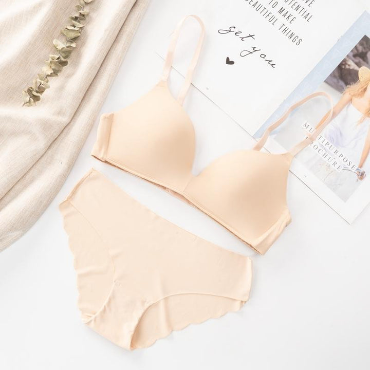 Fenna Seamless Lingerie Set | Bekväma trådlösa underkläder som passar perfekt-Eva Jonsson