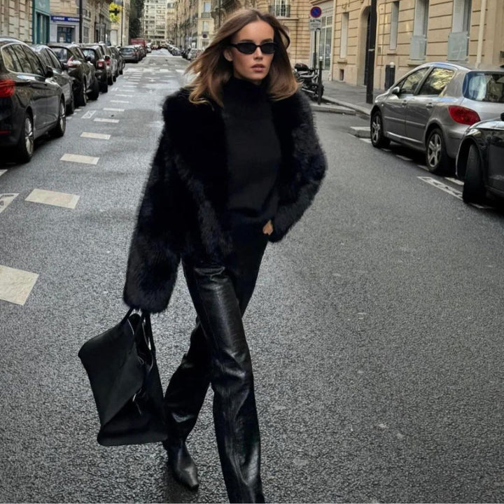 Fuskpälsjacka - Snygg - Kort - Fluffig pälsjacka - Vinterjacka för dam-Eva Jonsson
