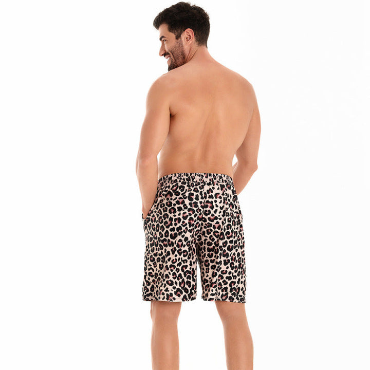 HERRAR Badshorts med trendigt leopardmönster och lätt, snabbtorkande material Mirla-Eva Jonsson