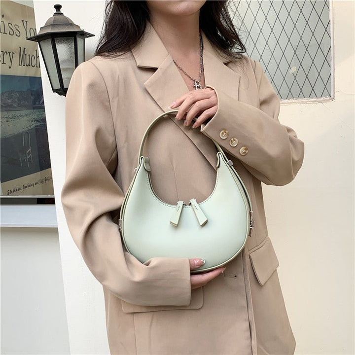 Half Moon Bag | Trendy | Dragkedja | Axelremsväska | Liten väska-Eva Jonsson