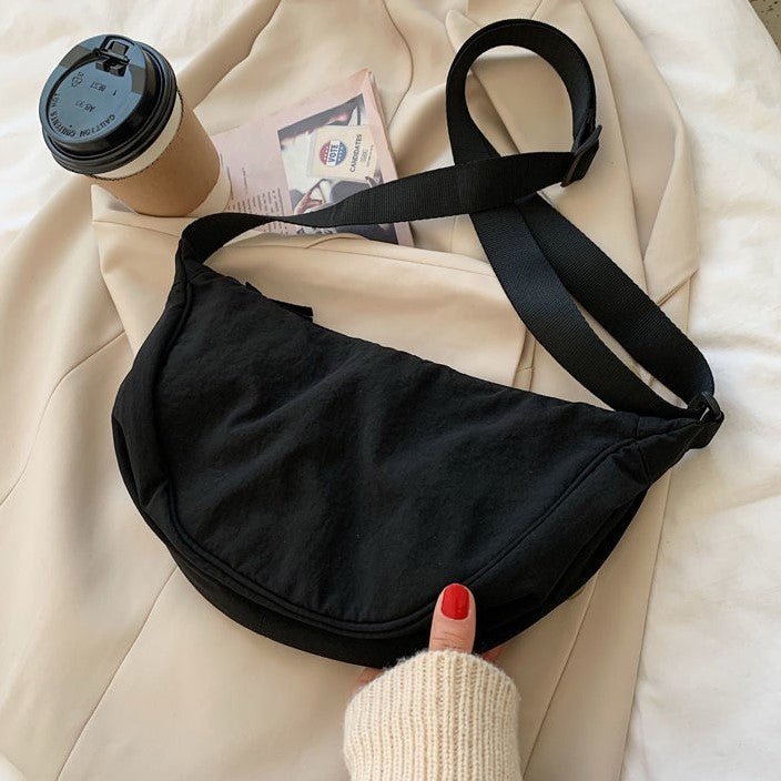 Halvmåneväska - Justerbar Rem - Dragkedja - Crossbody-Väska - Bum Väska-Eva Jonsson