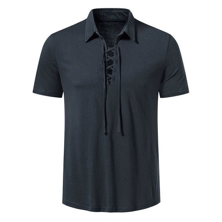 Herr Polo T-shirt med modern snördesign och högkvalitativ bomullskvalitet Mirla-Eva Jonsson