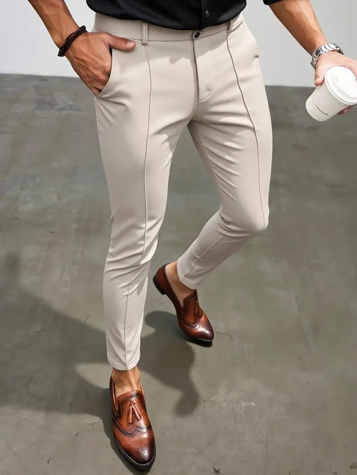 Herr Slim-Fit Högt Kvalitativ Byxa med Innovativ Design Mirla-Eva Jonsson