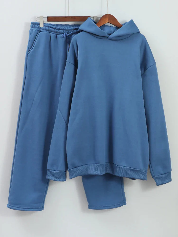 Herr Träningsdräkt i Oversized Stil med Komfort & Modern Design | Mirla-Eva Jonsson