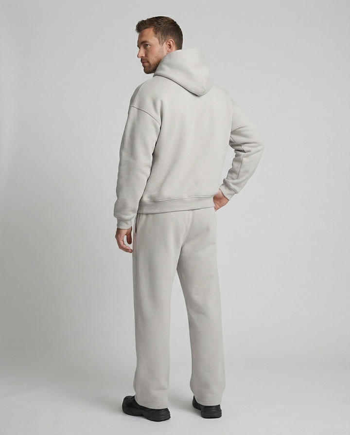 Herr Träningsdräkt i Oversized Stil med Komfort & Modern Design | Mirla-Eva Jonsson