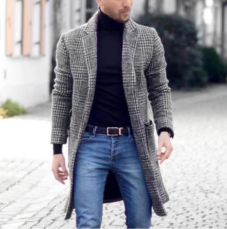 Herr elegant lång blazer med klassiskt rutmönster och moderna detaljer Mirla-Eva Jonsson