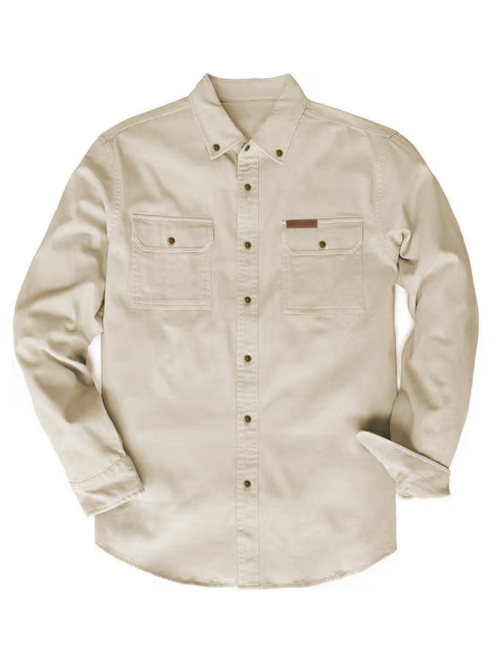 Herr långärmad skjorta med robusta bröstfickor och klassisk button-down-krage Mirla-Eva Jonsson