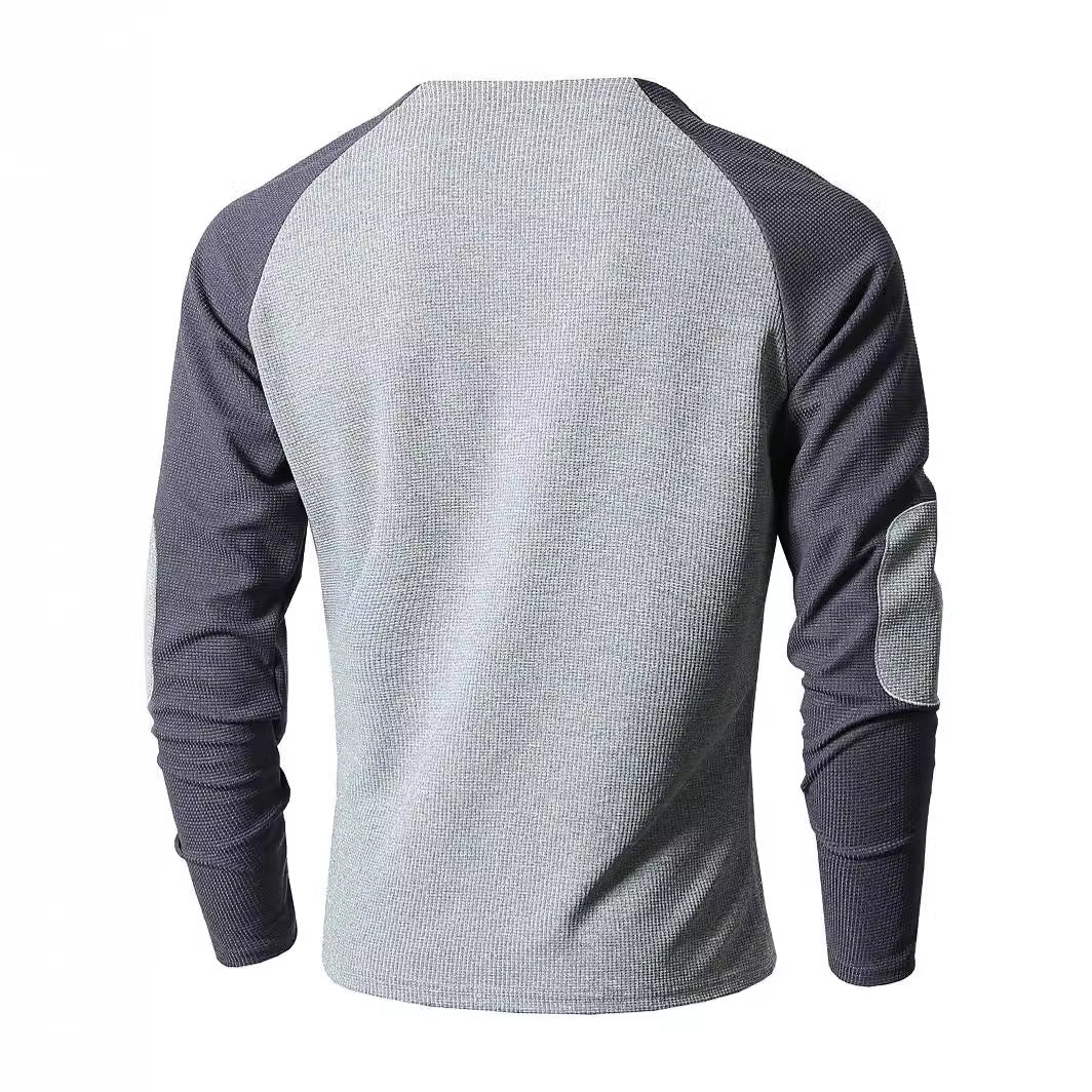 Herr långärmad tröja med fashionabel Henley-utsnitt och strukturerade ärmar Mirla-Eva Jonsson