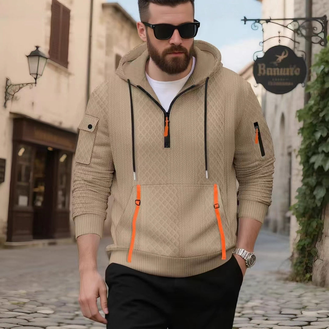 Herr sportig hooded sweatshirt med strukturerad design och praktiska dragkedjefickor Eva Jonsson-Eva Jonsson