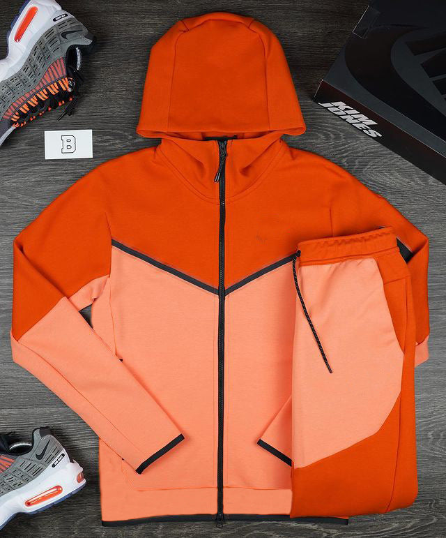 Herr sportigt hoodie-set med andningsbara egenskaper och moderna kontrastdetaljer Mirla-Eva Jonsson