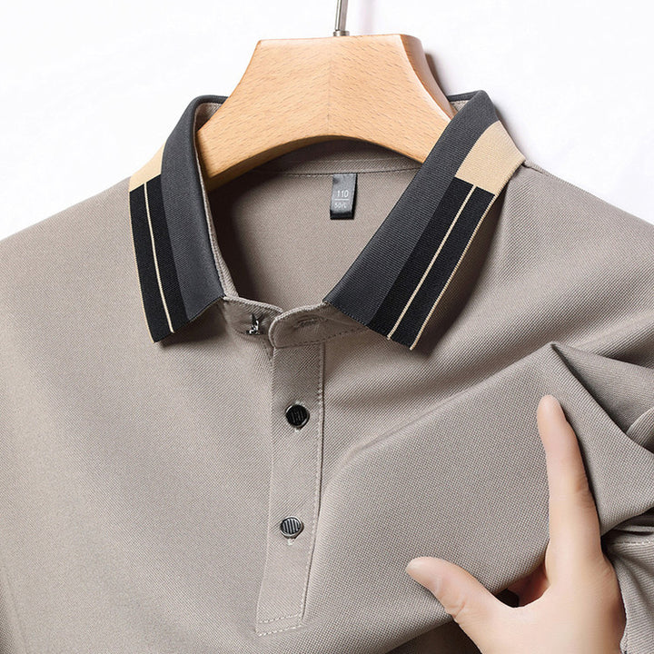 Herr stiligt Poloshirt med modern krage och eleganta accenter Mirla-Eva Jonsson