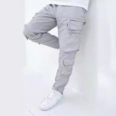 Herrar Cargo-byxor med praktiska multifunktionella fickor och modern slim fit Mirla-Eva Jonsson