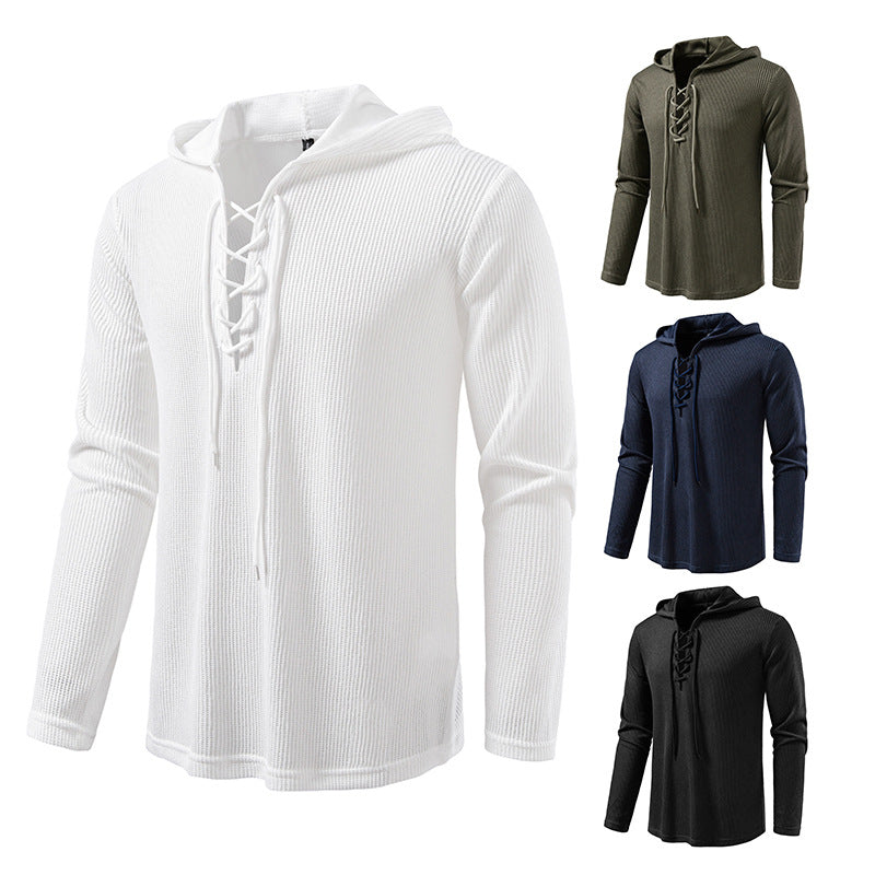 Herrar Hoodie med innovativ snörning och strukturerad design Mirla-Eva Jonsson