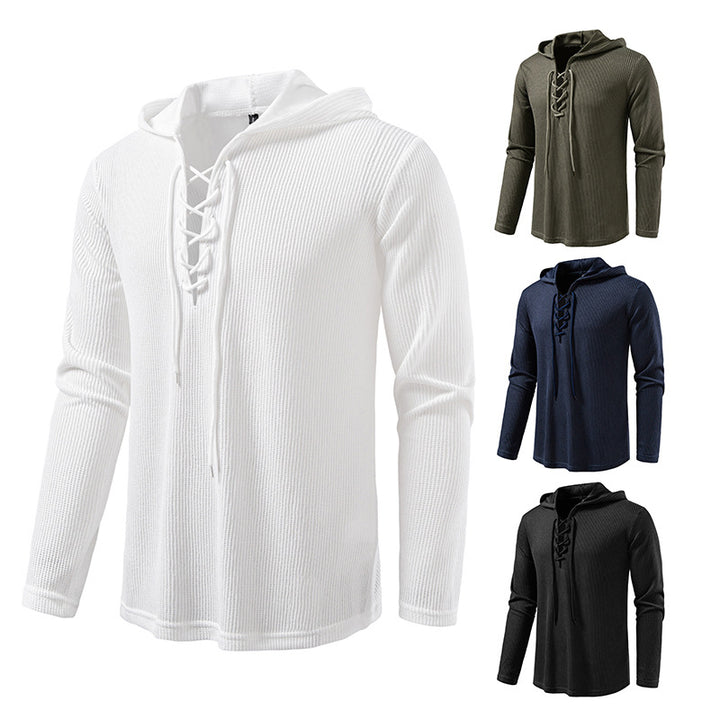 Herrar Hoodie med innovativ snörning och strukturerad design Mirla-Eva Jonsson