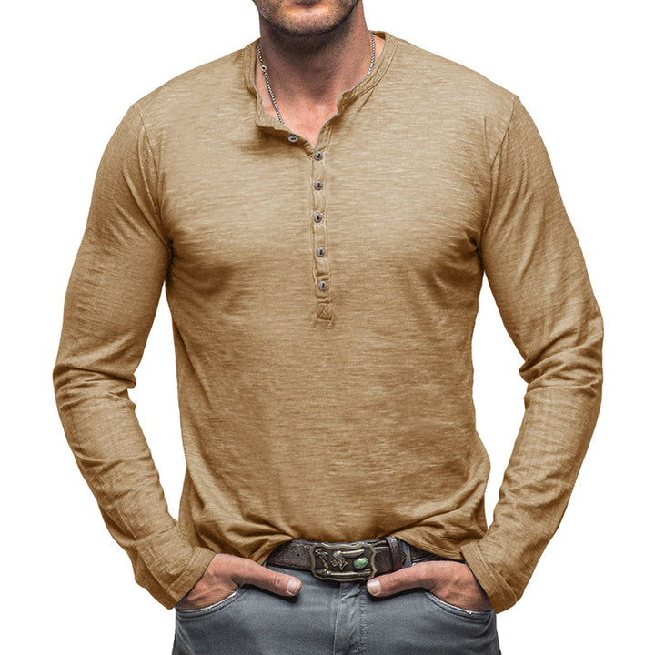 Herrar Långärmad Henley-tshirt med autentiska knappp.Detajer Mirla-Eva Jonsson