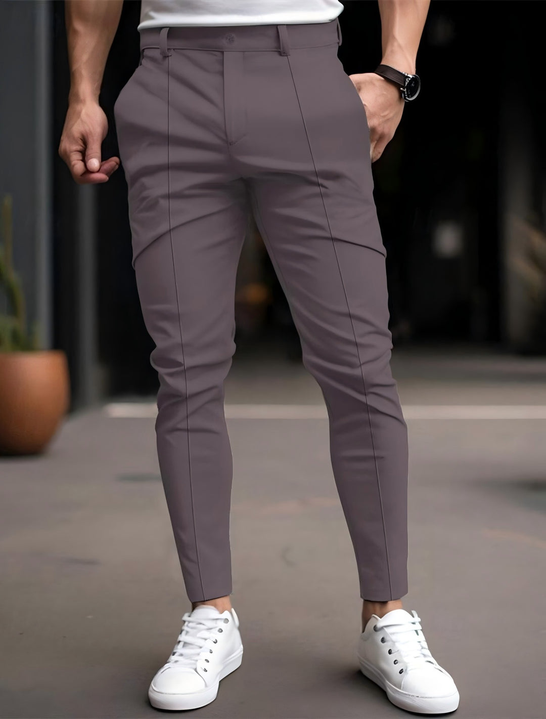 Herrar Modernt slim-fit Chinobyxor med elastisk midja och mångsidiga fickor Mirla-Eva Jonsson