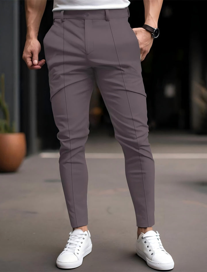 Herrar Modernt slim-fit Chinobyxor med elastisk midja och mångsidiga fickor Mirla-Eva Jonsson