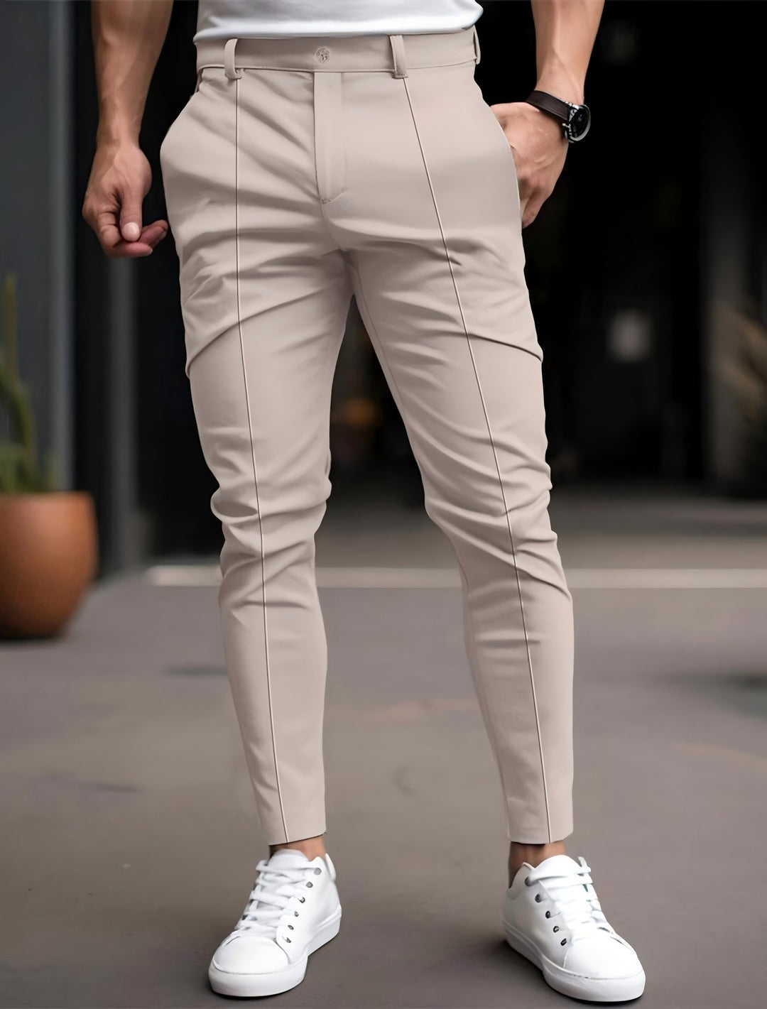 Herrar Modernt slim-fit Chinobyxor med elastisk midja och mångsidiga fickor Mirla-Eva Jonsson