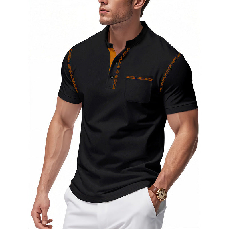 Herrar Polo-Shirt med moderiktig Henley-krage och praktisk bröstficka Mirla-Eva Jonsson