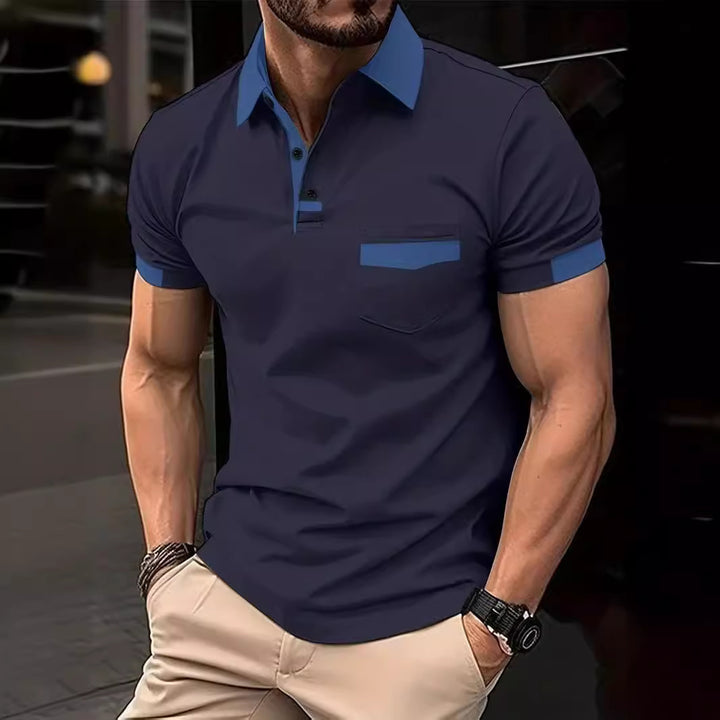 Herrar Poloshirt med dekorativ Henley-krage och praktisk bröstficka Mirla-Eva Jonsson