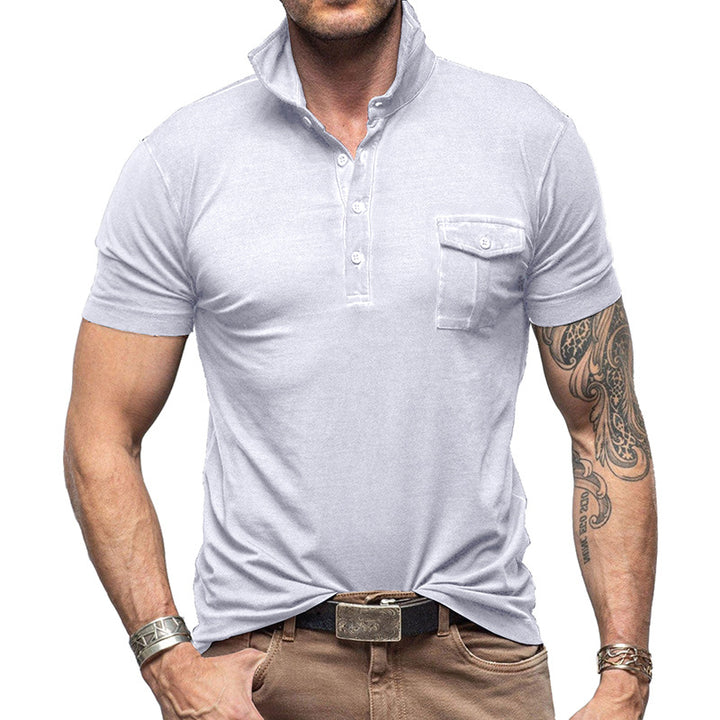 Herrar Poloshirt med moderiktig bröstficka och ståkrage Mirla-Eva Jonsson