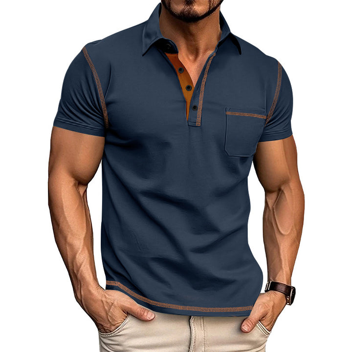 Herrar Poloshirt med modern krage och praktiska knapppdetaljer Mirla-Eva Jonsson