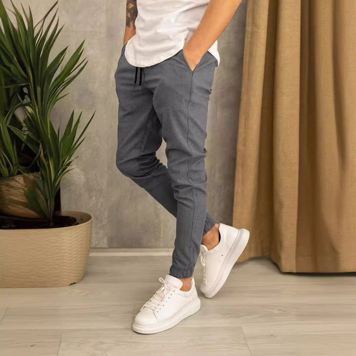 Herrar Slim-Fit Joggingbyxor med elastisk midja och praktiska sidofickor Mirla-Eva Jonsson