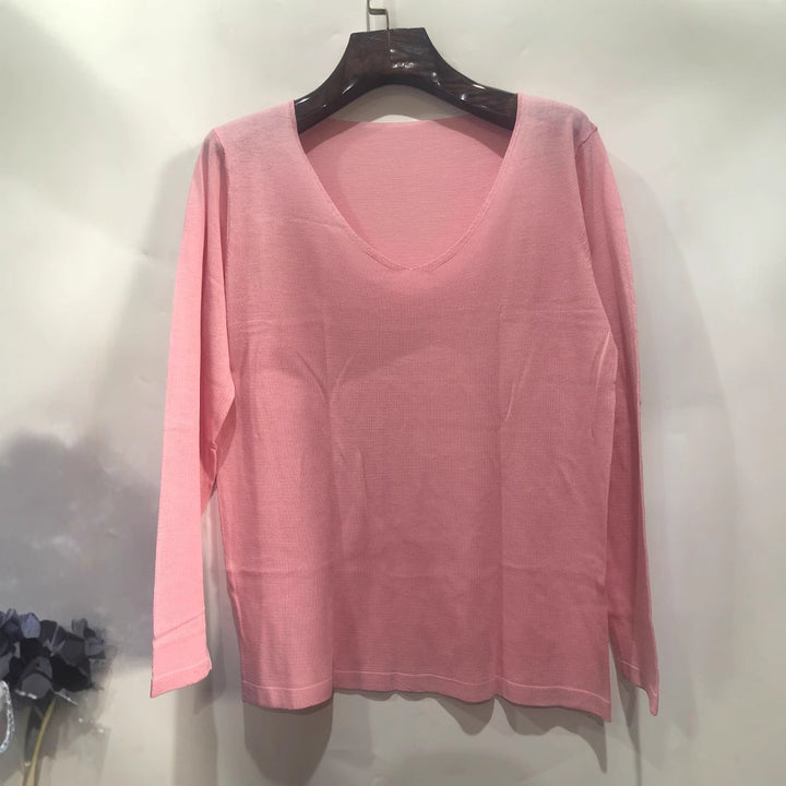 Herrar V-Hals T-shirt med innovativt strukturdesign Mirla-Eva Jonsson