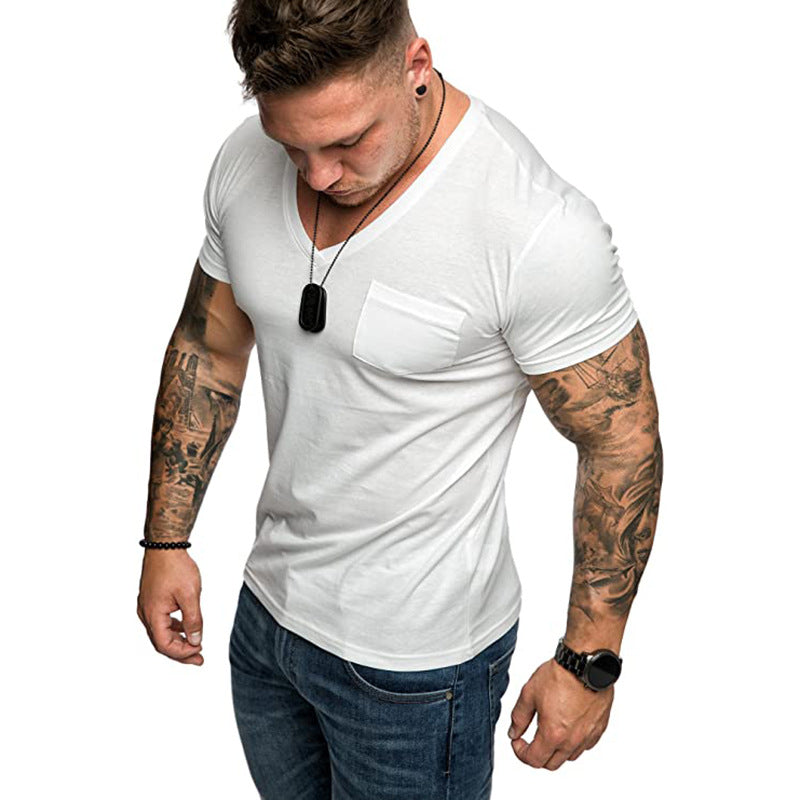 Herrar V-hals T-shirt i mjuk bomull med bröstficka Mirla-Eva Jonsson