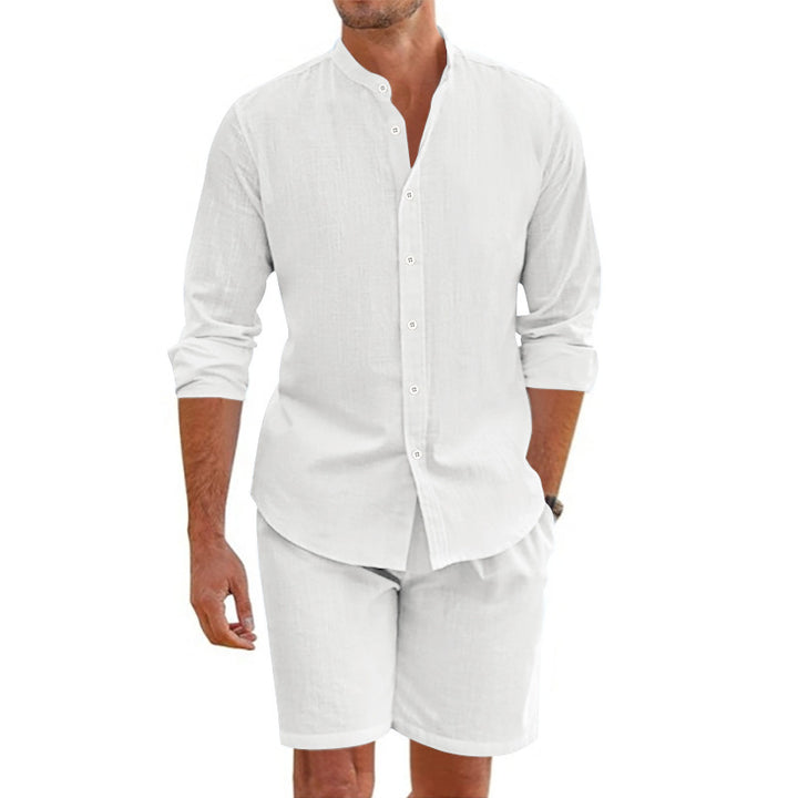Herrar avslappnad outfit-set med modern Henley-skjorta och shorts Eva Jonsson-Eva Jonsson
