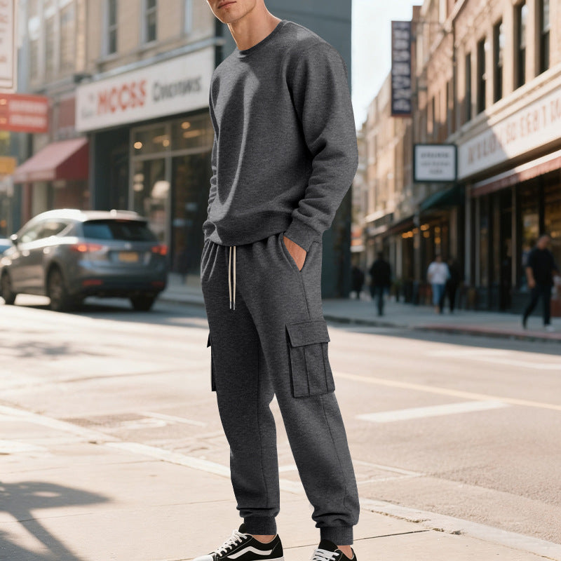 Herrar avslappnad sweatshirt- och cargo-joggingbyxor kombination Mirla-Eva Jonsson