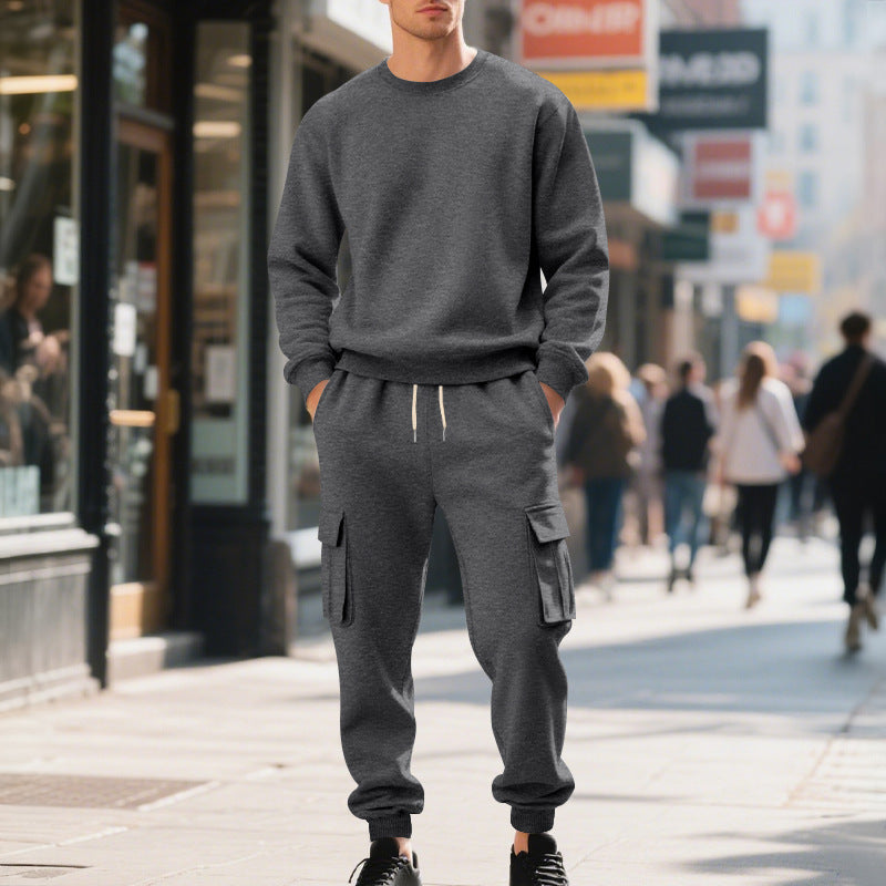 Herrar avslappnad sweatshirt- och cargo-joggingbyxor kombination Mirla-Eva Jonsson